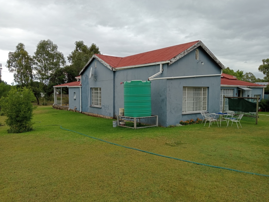 4 Bedroom Property for Sale in Smithfield Free State